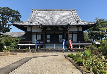 長福寺本堂を正面から見たの画像